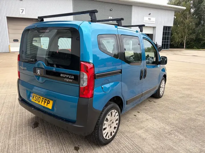 Peugeot Bipper 2010 photo 5