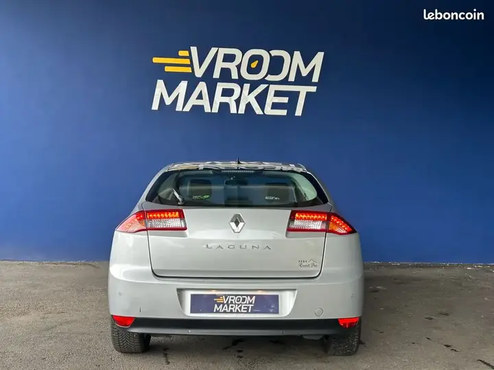 Renault Laguna 2014 photo 4
