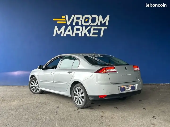 Renault Laguna 2014 photo 5