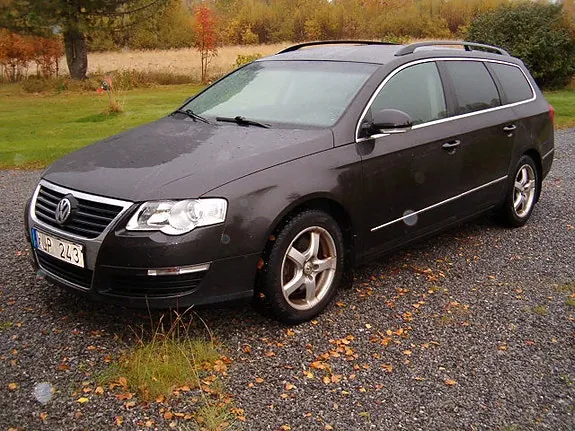 Volkswagen Passat 2005 photo 2