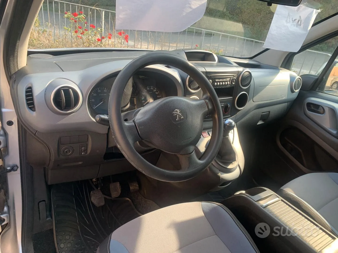 Fiat Grande Punto 2009 photo 2