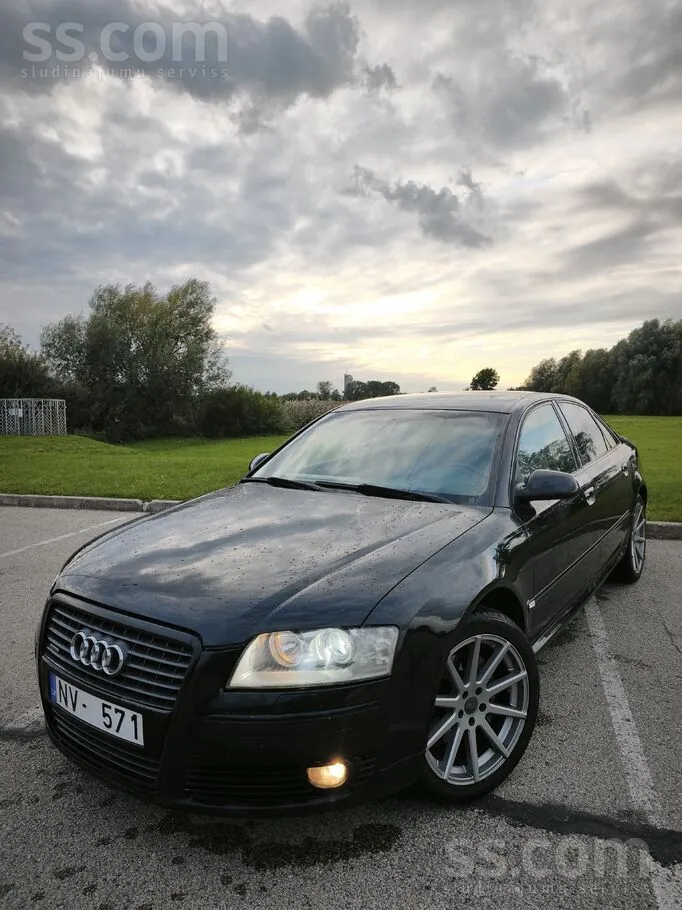 Audi A8 2006 photo 2
