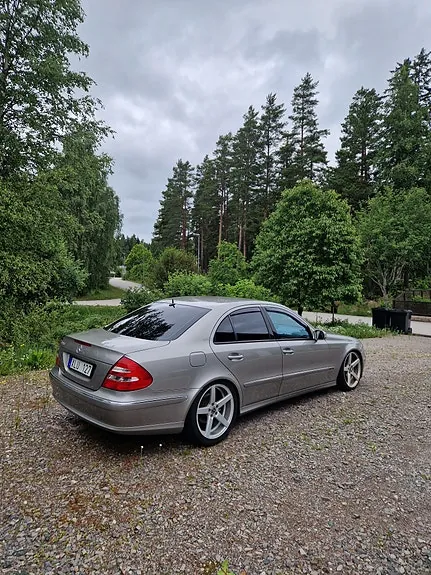 Mercedes-Benz E280 2006 photo 4