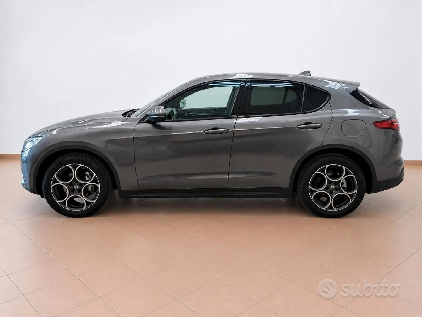 Alfa Romeo Stelvio 2022 photo 2