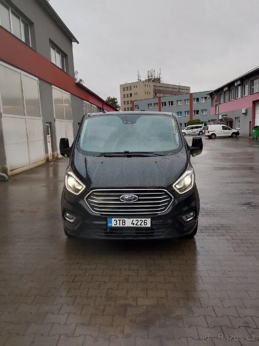 Ford Tourneo Custom