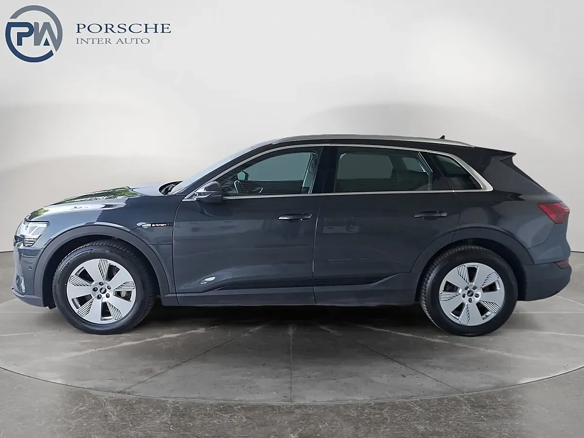 Audi E-Tron 2021 photo 2