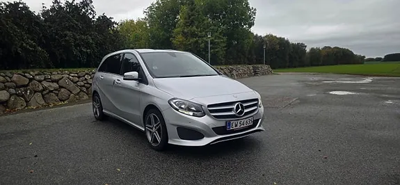 Mercedes-Benz B180