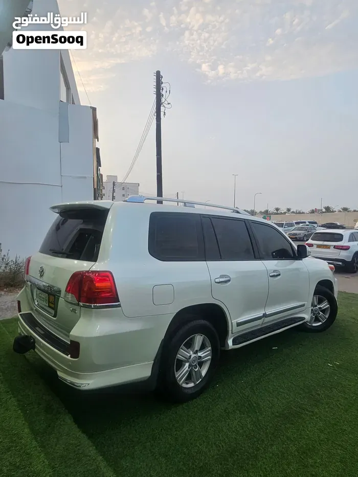 Toyota Land Cruiser 2014 photo 4
