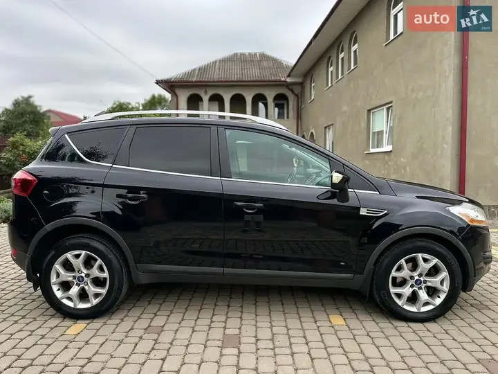 Ford Kuga 2011 photo 4