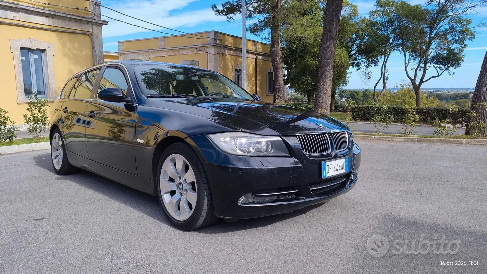 BMW 330