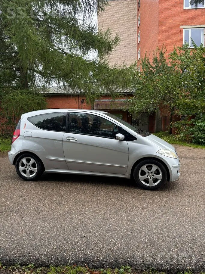 Mercedes-Benz A180 2007 photo 4