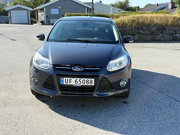 Ford Focus 2014 photo 3
