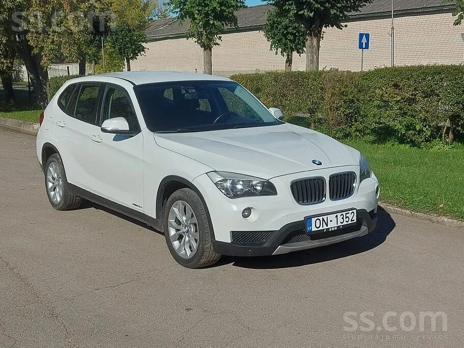 BMW X1 2013 photo 2