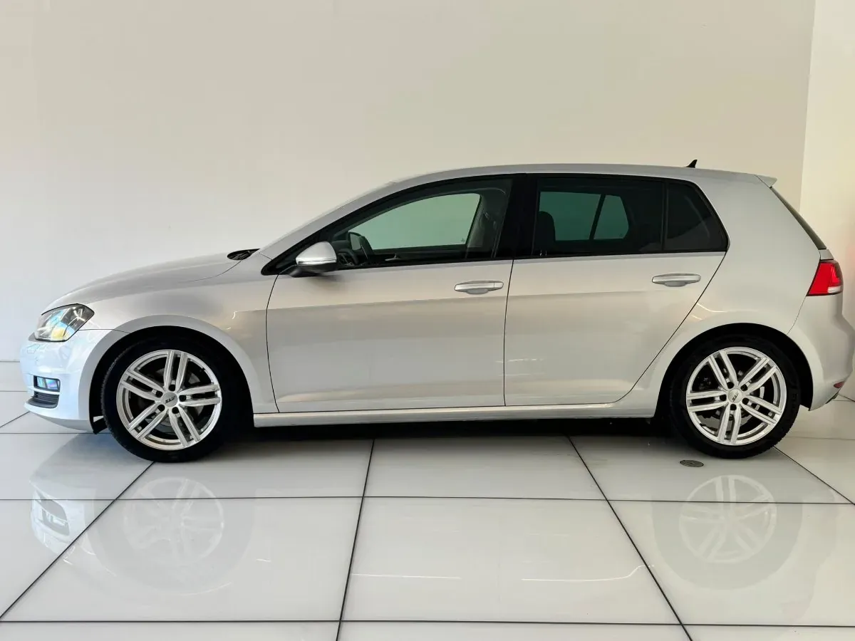 Volkswagen Golf 2017 photo 2