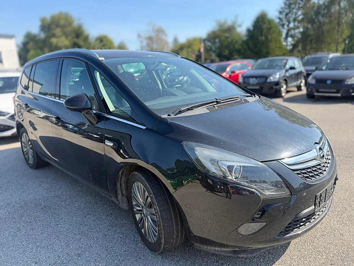 Opel Zafira Tourer 2014 photo 2