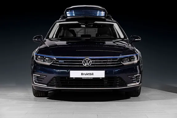 Volkswagen Passat 2017 photo 2