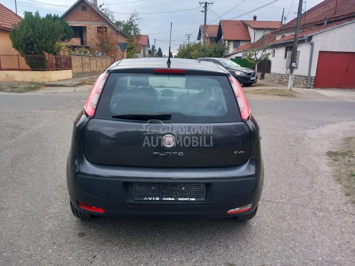 Fiat Grande Panda 2010 photo 4