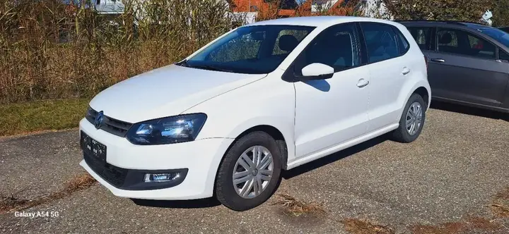 Volkswagen Polo 2013 photo 2