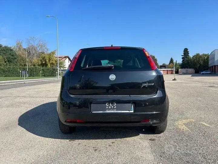 Fiat Grande Punto 2007 photo 3