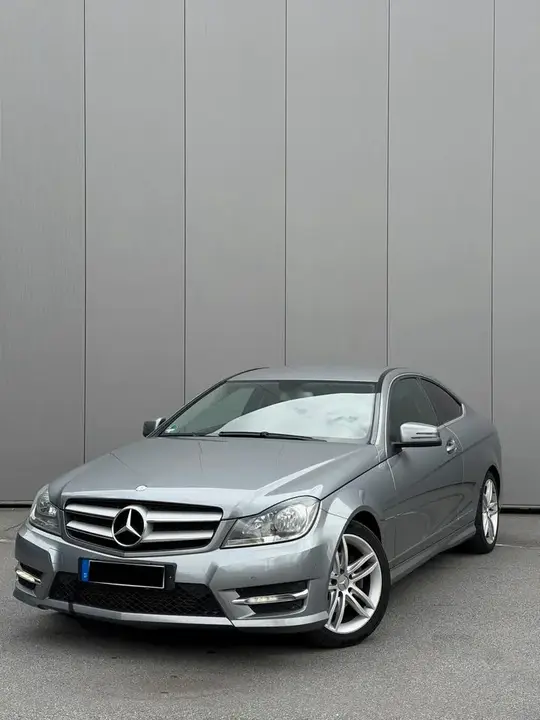 Mercedes-Benz C220 Coupe