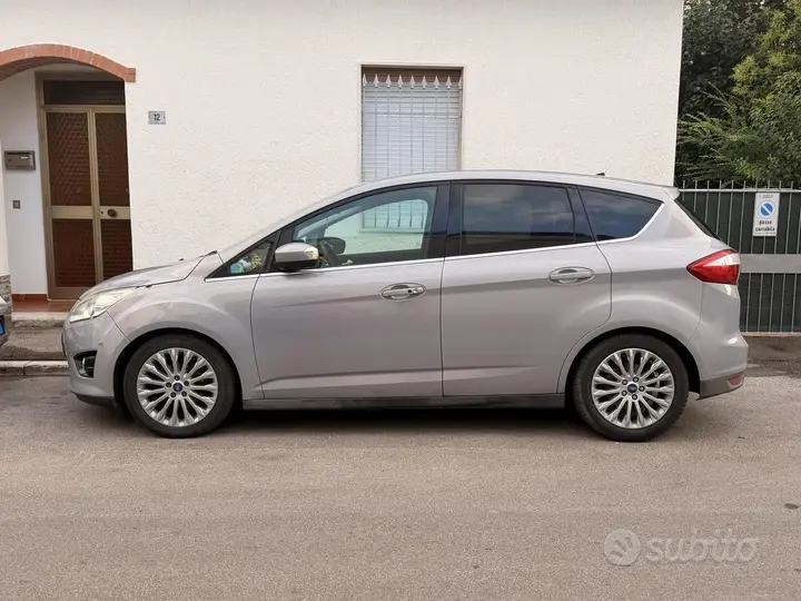 Ford C-Max 2011 photo 2