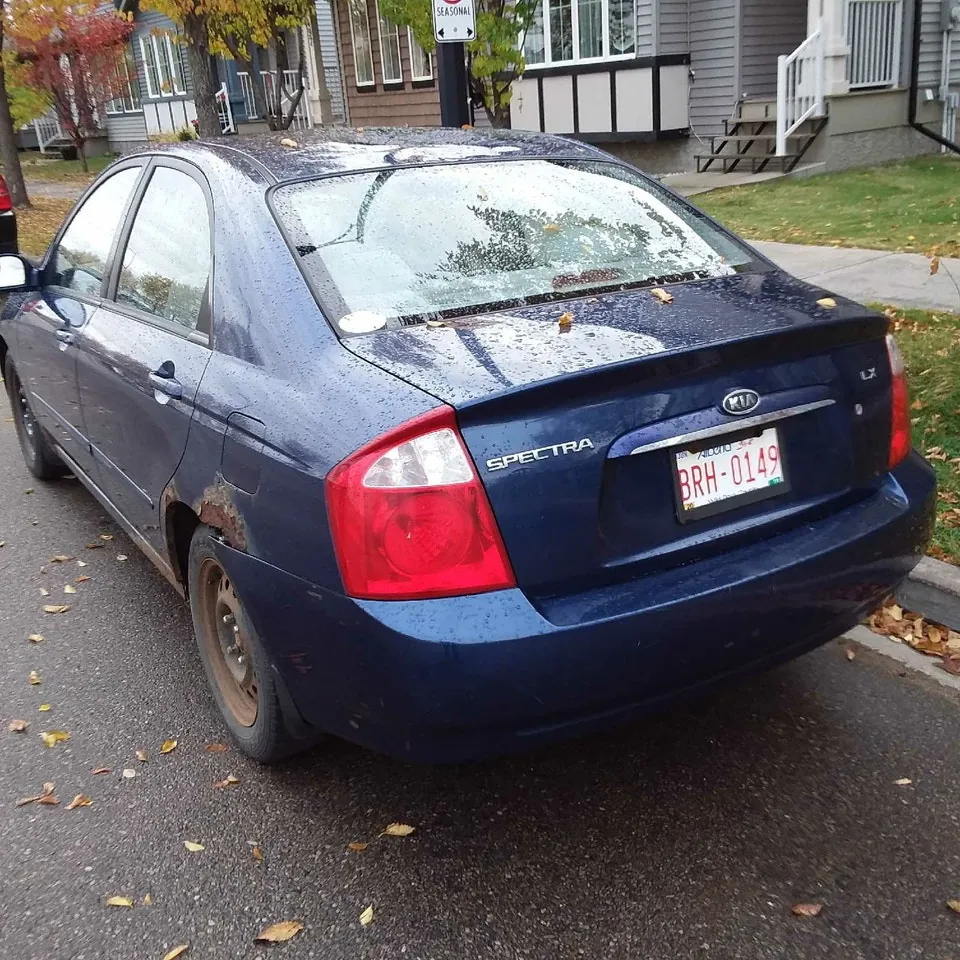 Kia Spectra 2005 photo 2