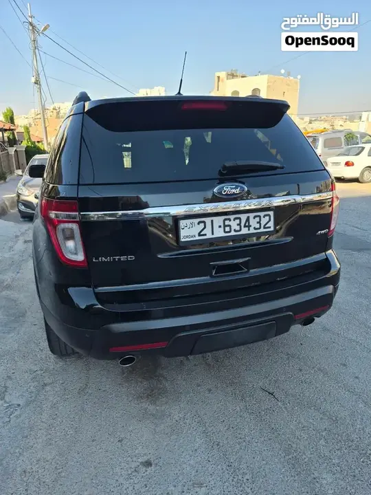 Ford Explorer 2011 photo 2