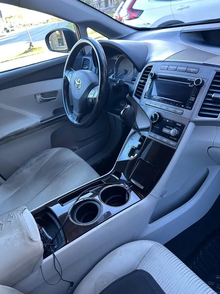 Toyota Venza 2010 photo 3