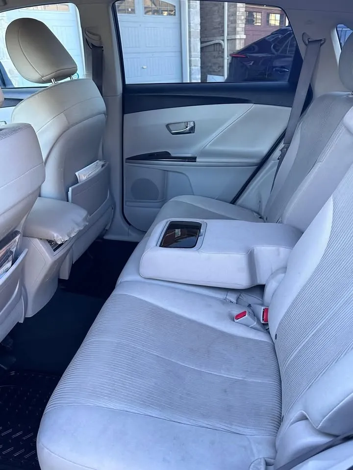 Toyota Venza 2010 photo 5