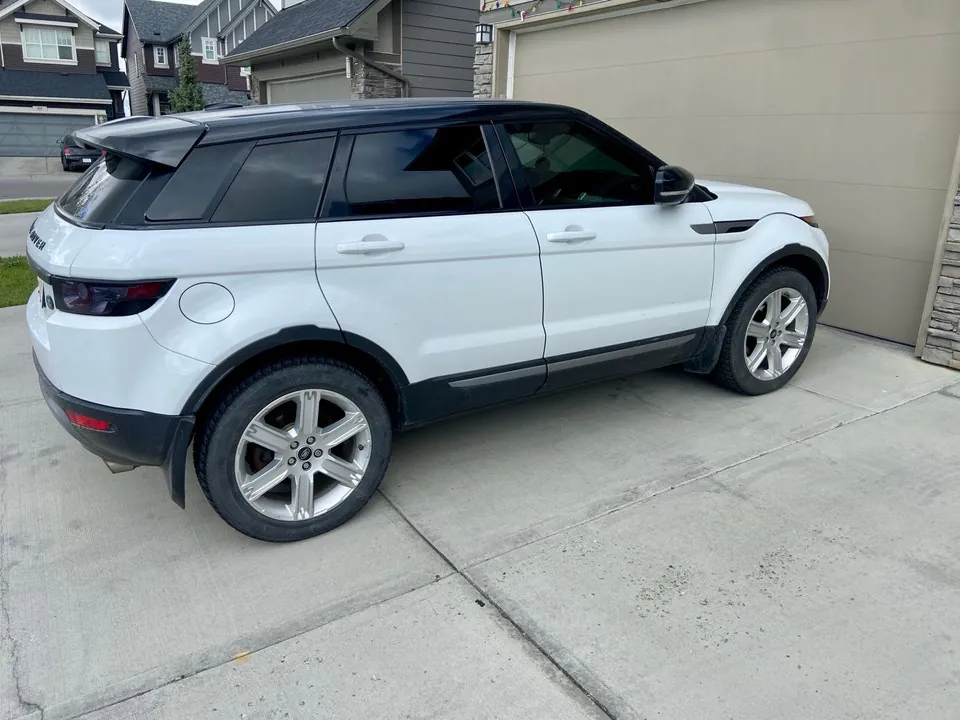Land Rover Range Rover Evoque 2013 photo 4