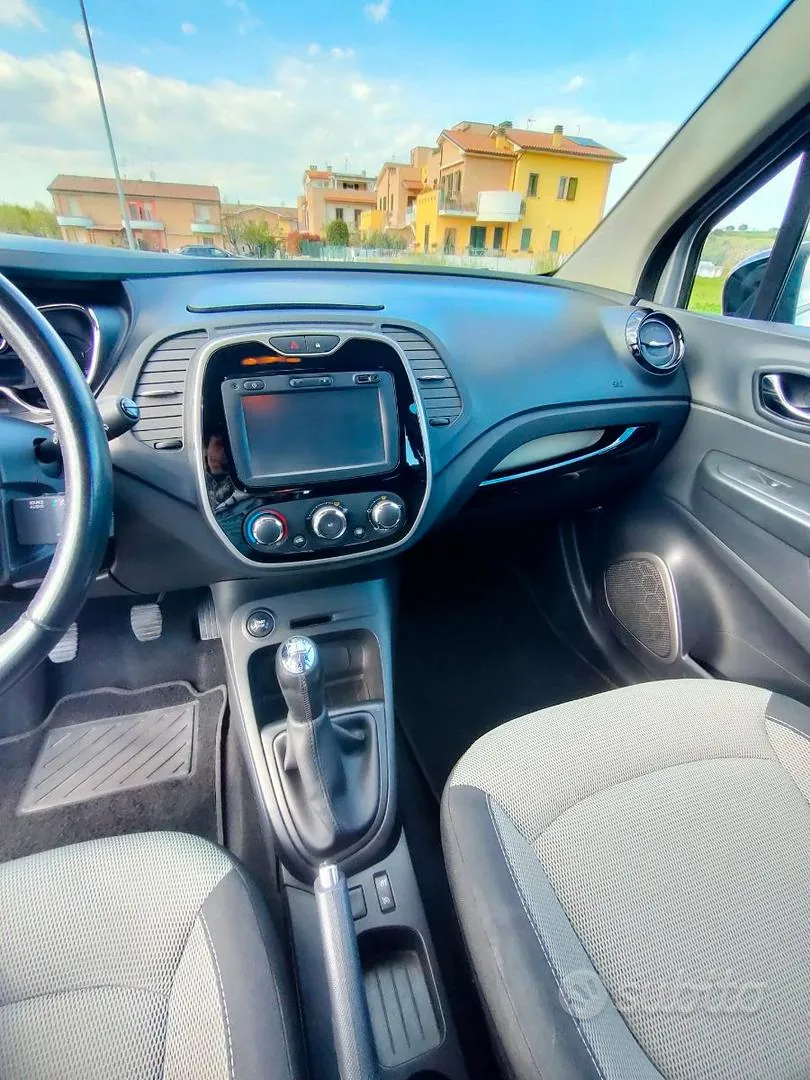 Renault Captur 2015 photo 3