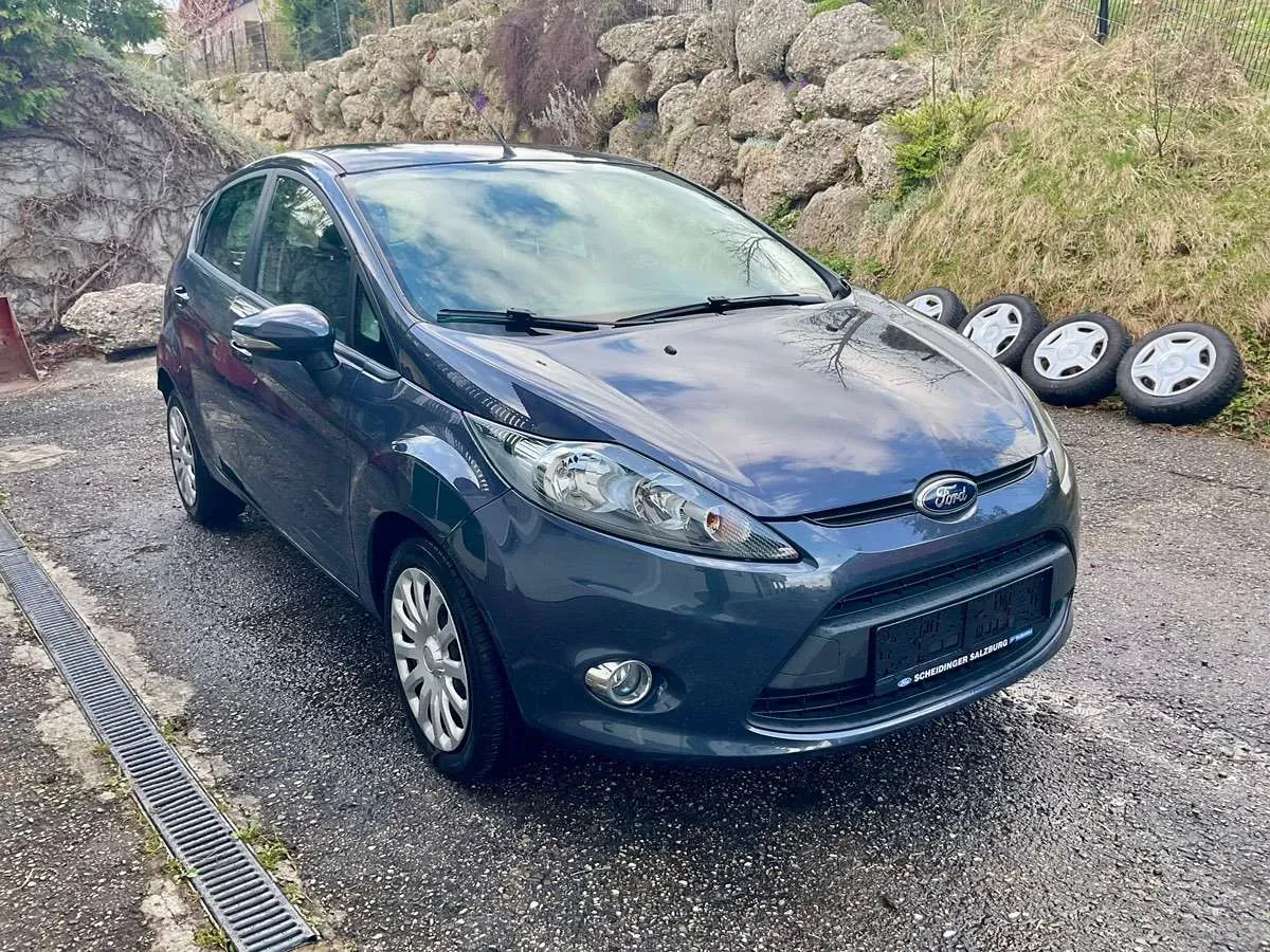 Ford Fiesta 2012 photo 3