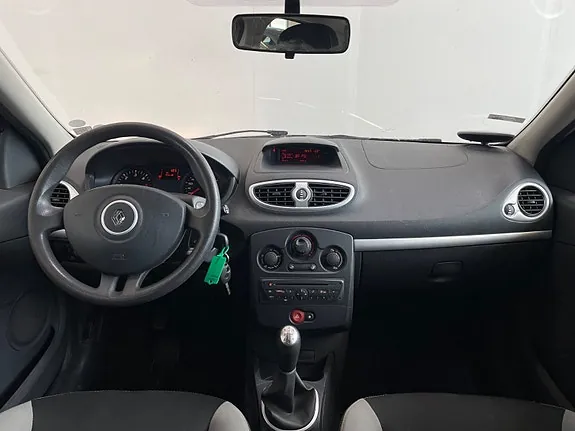 Renault Clio 2012 photo 5