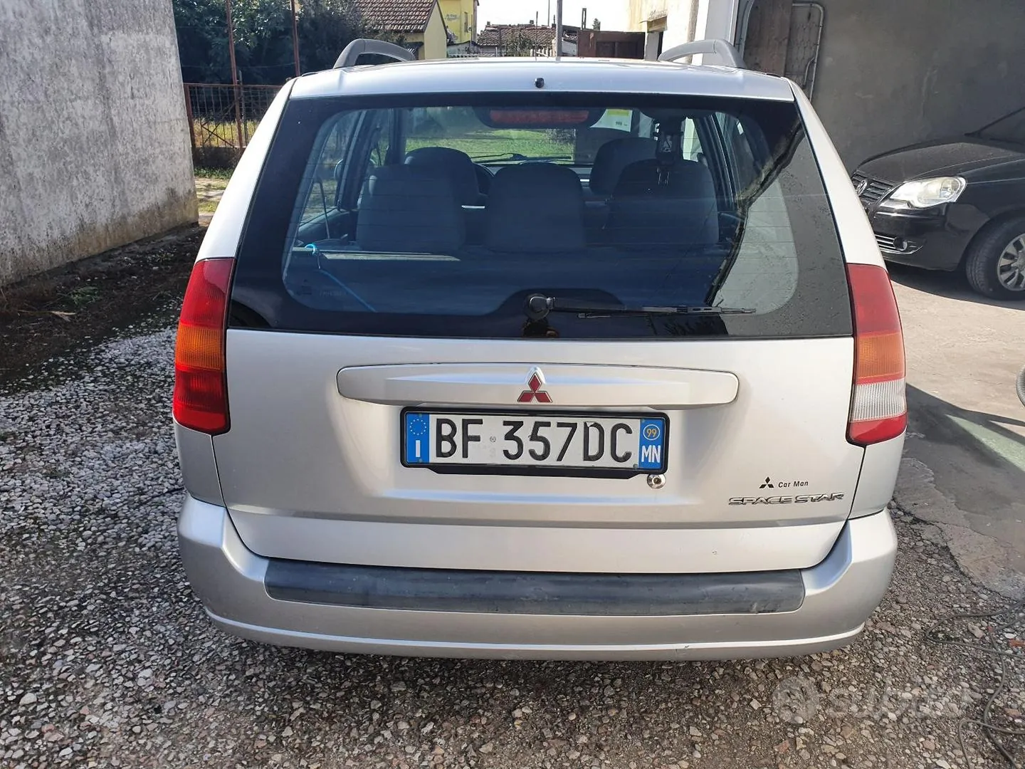 Mitsubishi Space Star 1999 photo 3