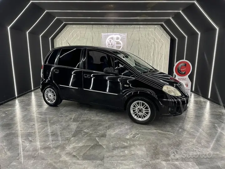 Lancia Musa 2010 photo 5