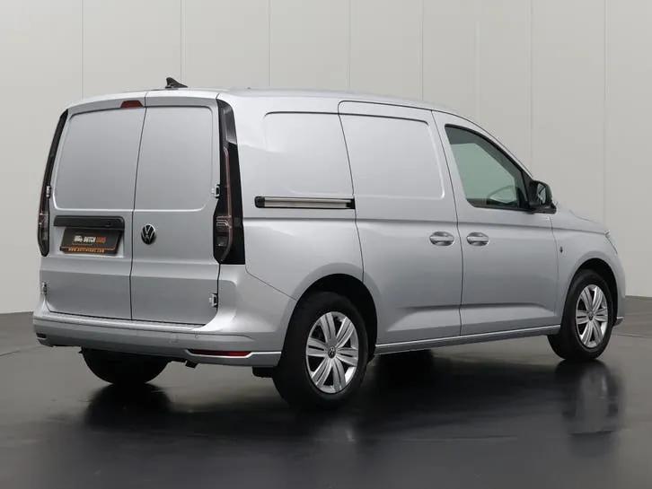 Volkswagen Caddy 2023 photo 2
