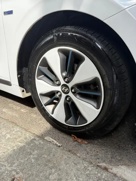 Hyundai Ioniq