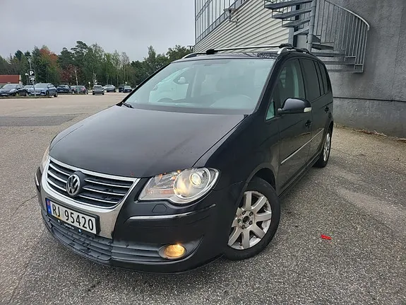 Volkswagen Touran 2009 photo 4