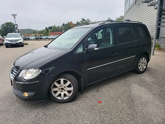 Volkswagen Touran 2009 photo 5