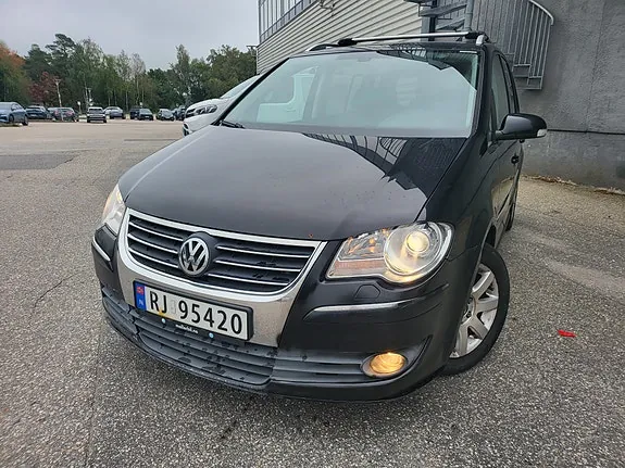 Volkswagen Touran 2009 photo 3