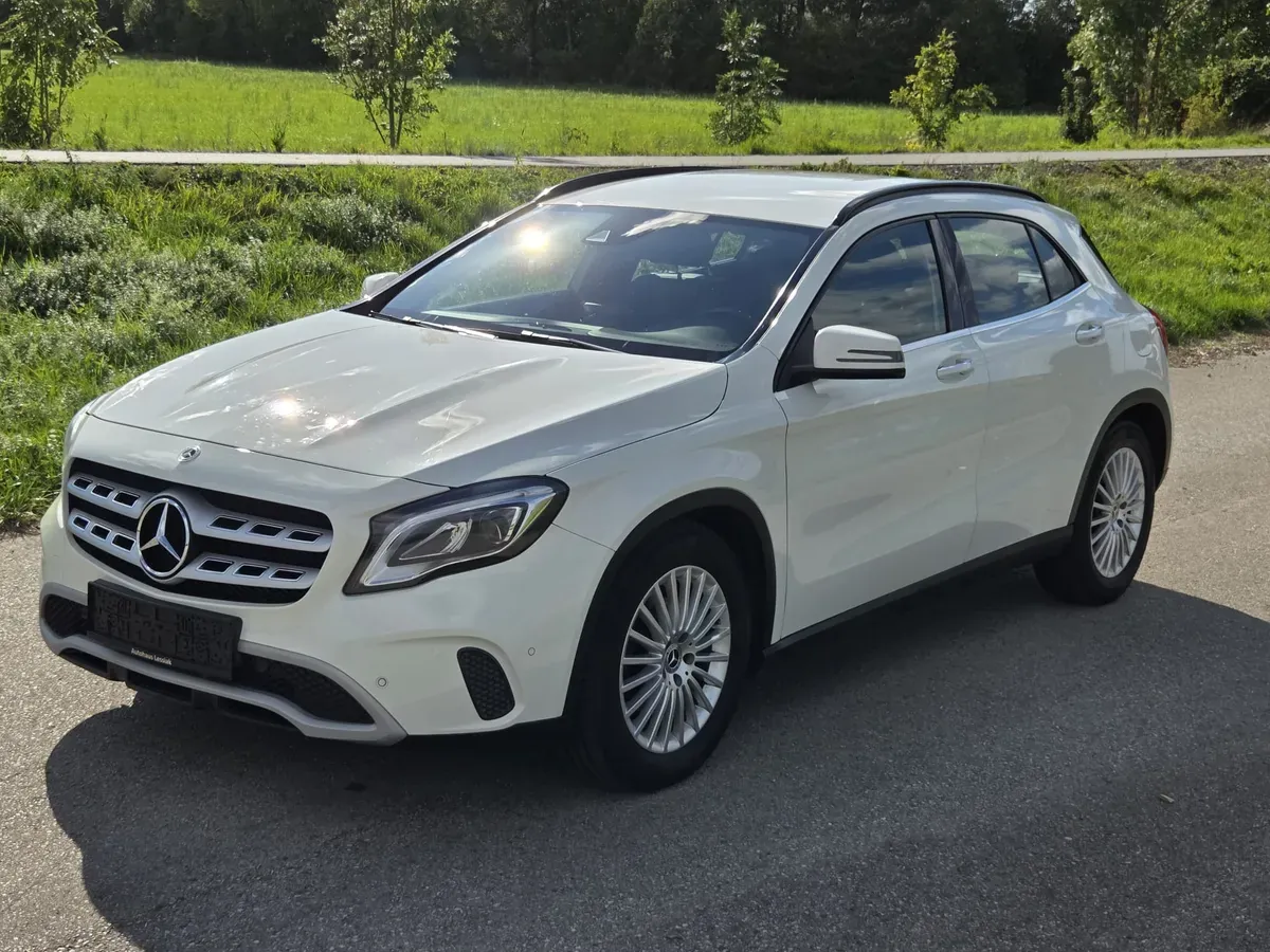 Mercedes-Benz Gla Class 2018 photo 2