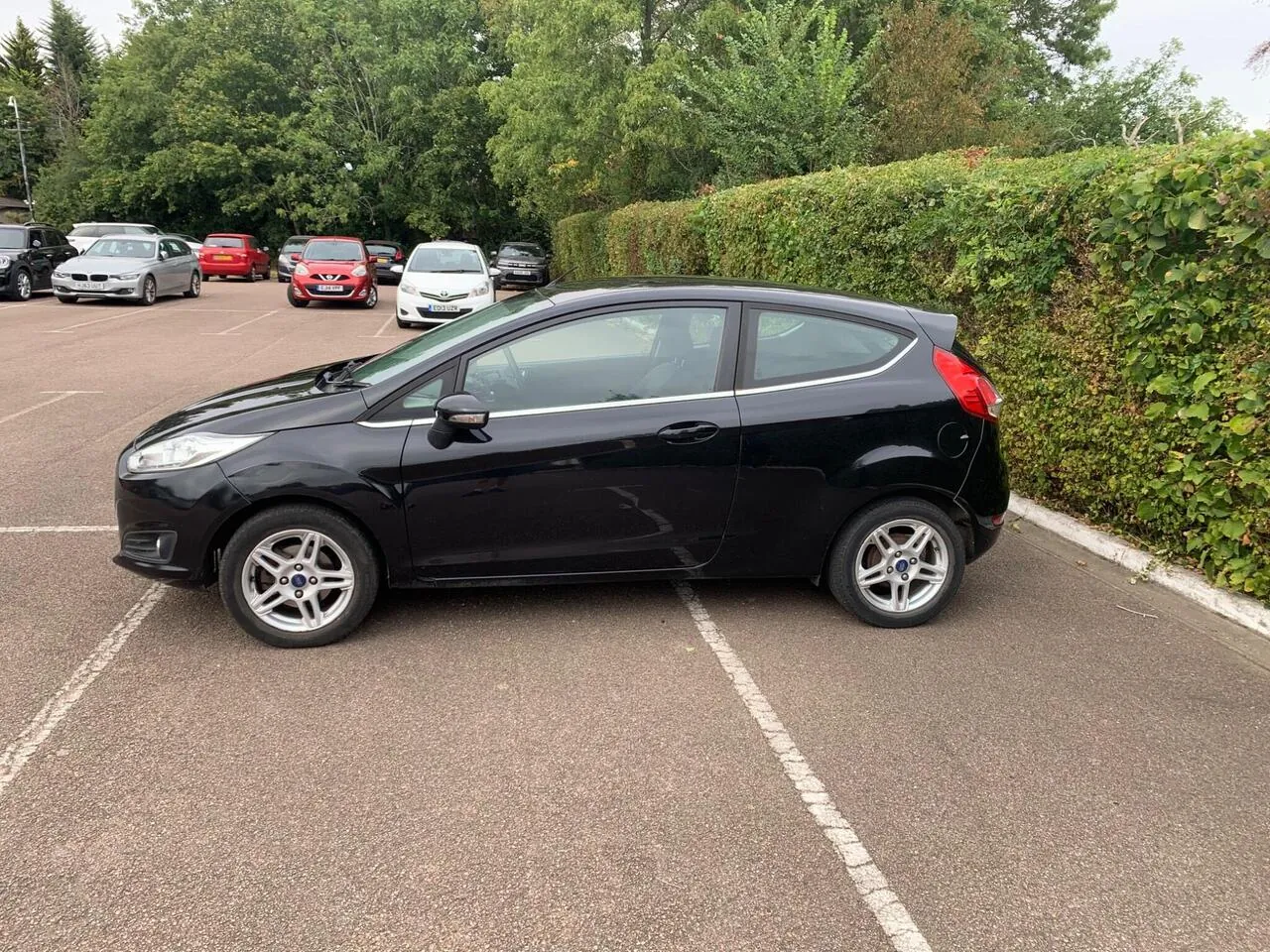 Ford Fiesta 2013 photo 2