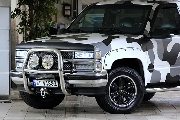 Chevrolet Tahoe 1999 photo 2