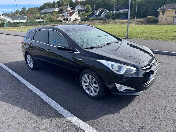 Hyundai I40