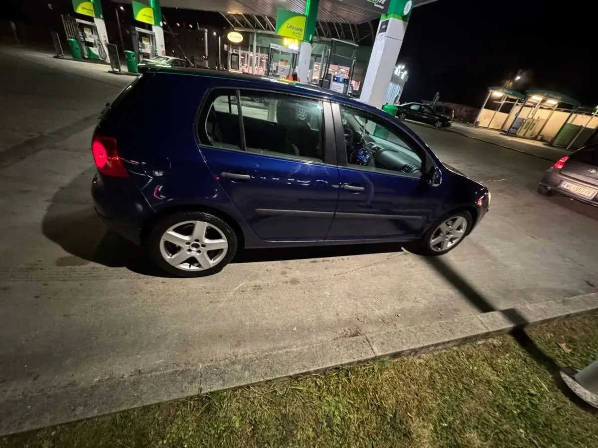 Volkswagen Golf 2005 photo 3