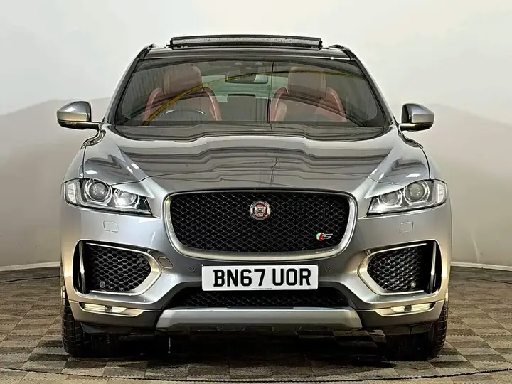Jaguar F-Pace 2017 photo 3