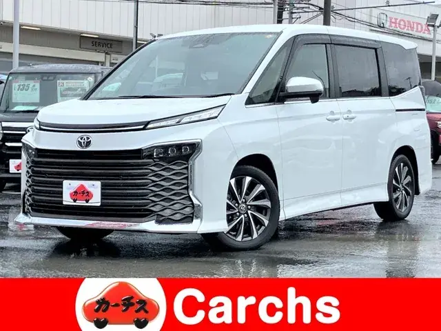 Toyota Voxy 2025 photo 2
