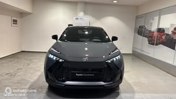 Toyota C-Hr 2026 photo 2