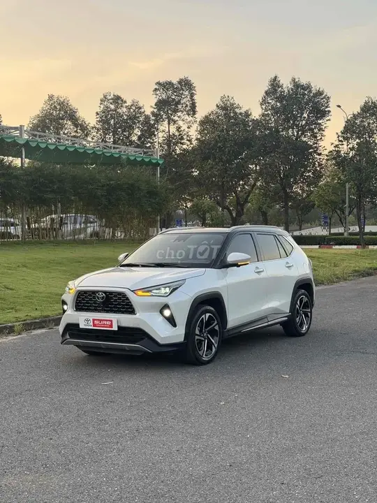 Toyota Yaris Cross 2023 photo 2