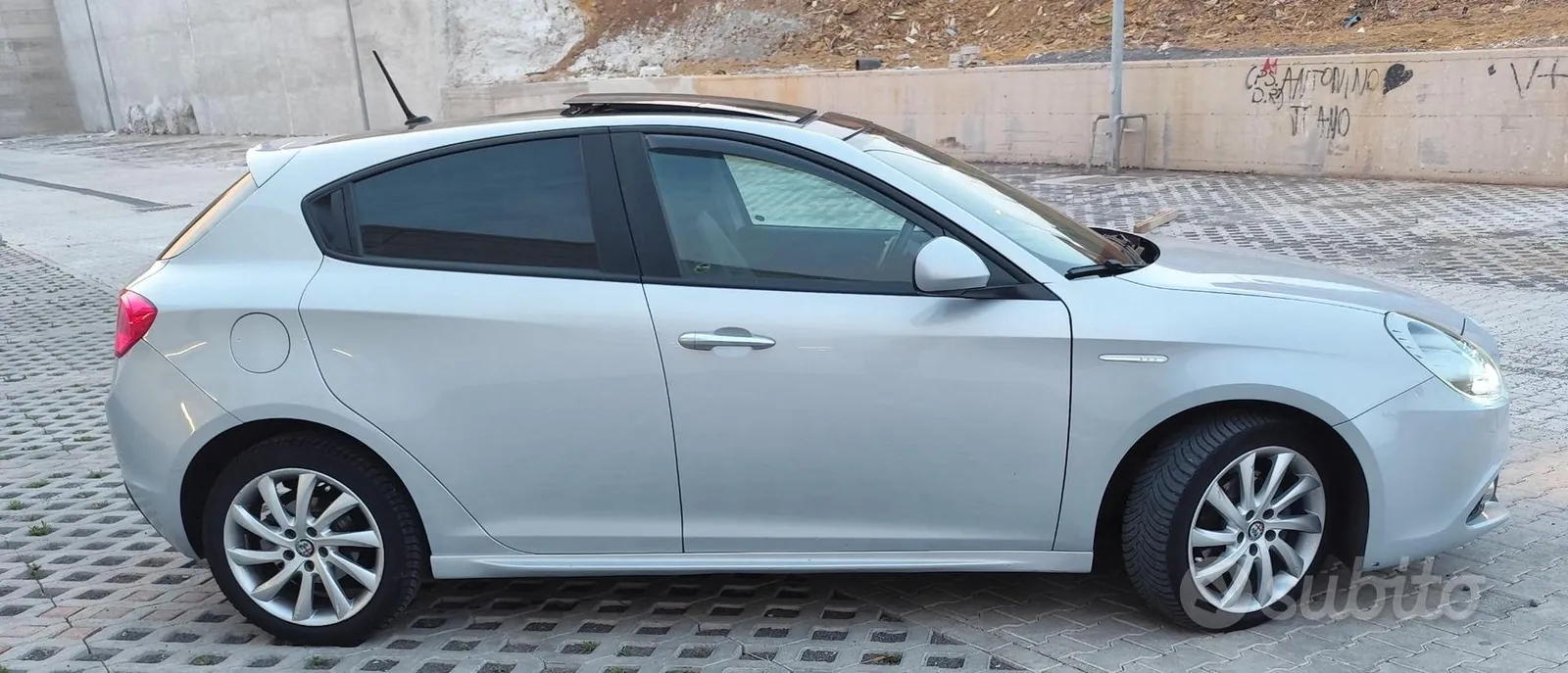 Alfa Romeo Giulietta 2016 photo 3